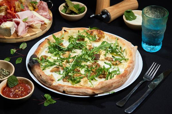 Pizza Vegană cu Hribi